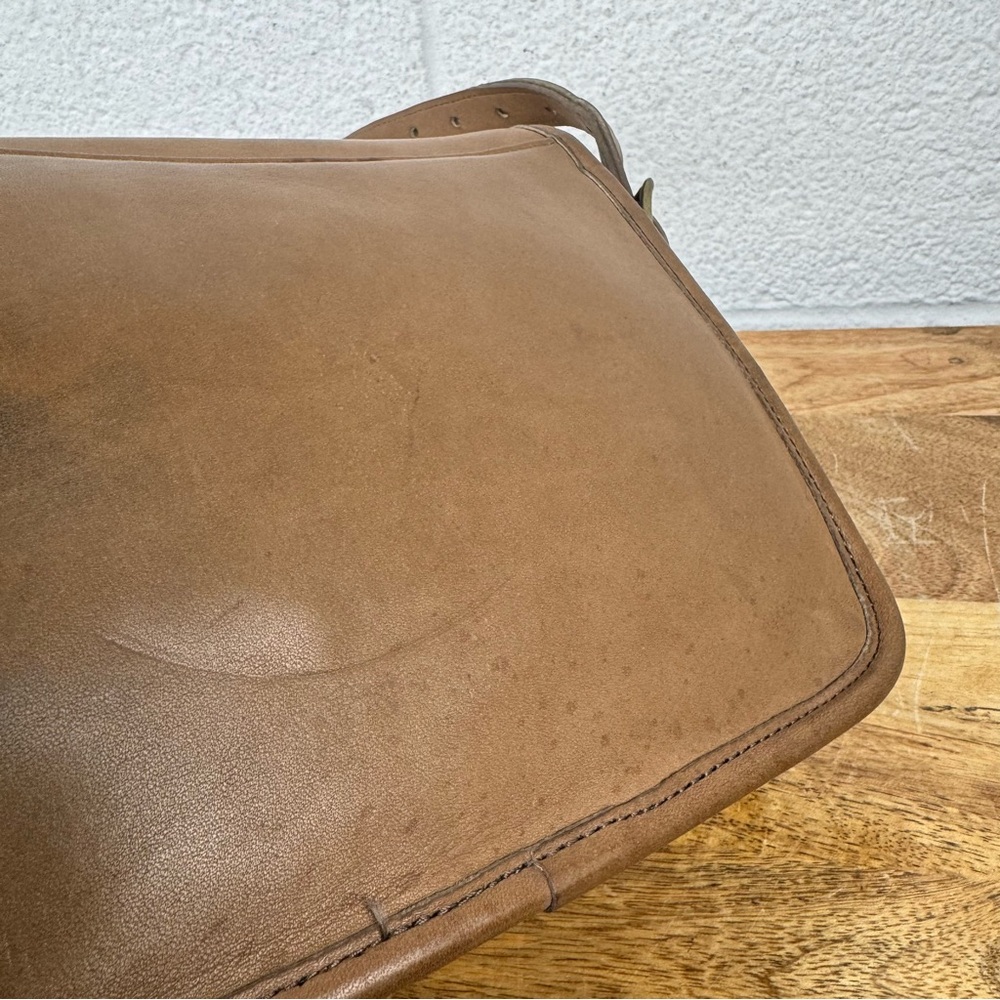 Vintage Coach Medium Saddle Pouch Crossbody Glove-Tanned Leather – Made in NYC - Picture 5 of 16